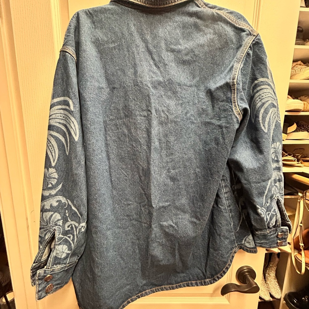 NWT FARM Rio Floral Lightweight Denim Jean Jacket/Shirt Size L - Picture 7 of 7
